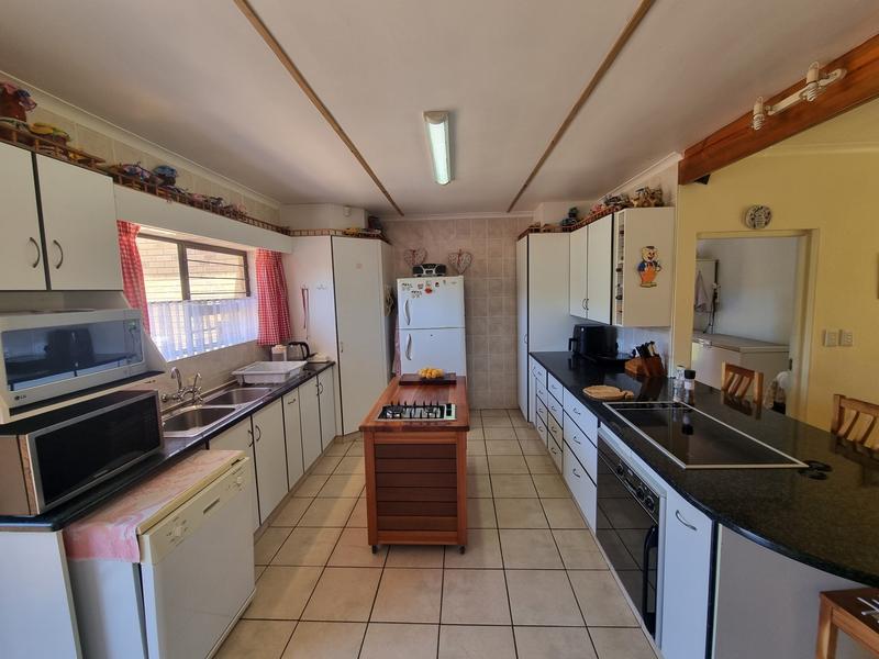 4 Bedroom Property for Sale in Hersham Western Cape